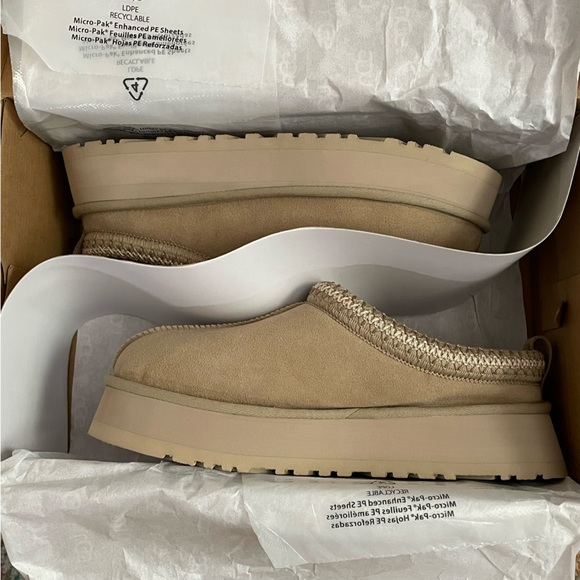 UGG Tazz Platform Slipper Mustard Seed Size 10 - Picture 9 of 10